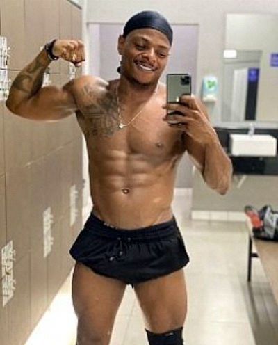 I gave my delicious pussy to this guy with a big dick who broke me open
